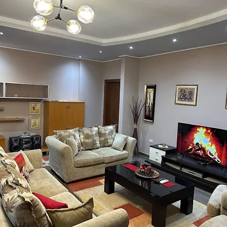 Apartment At The City Center Apartment
